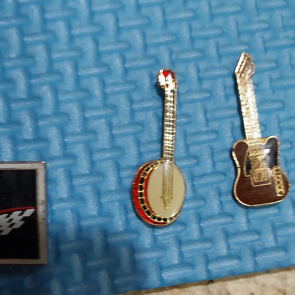 Blue Pontiac Racing Pin Collection - Picture 5 of 10